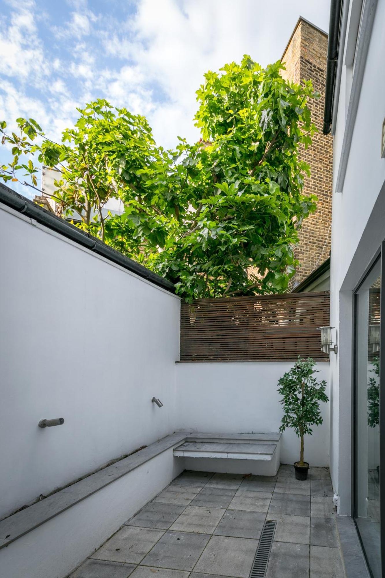 Wonderful Apartments Near Portobello Road Лондон Екстериор снимка