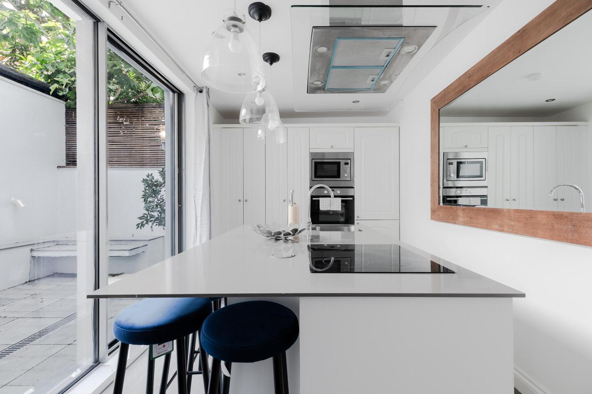 Wonderful Apartments Near Portobello Road Лондон Екстериор снимка