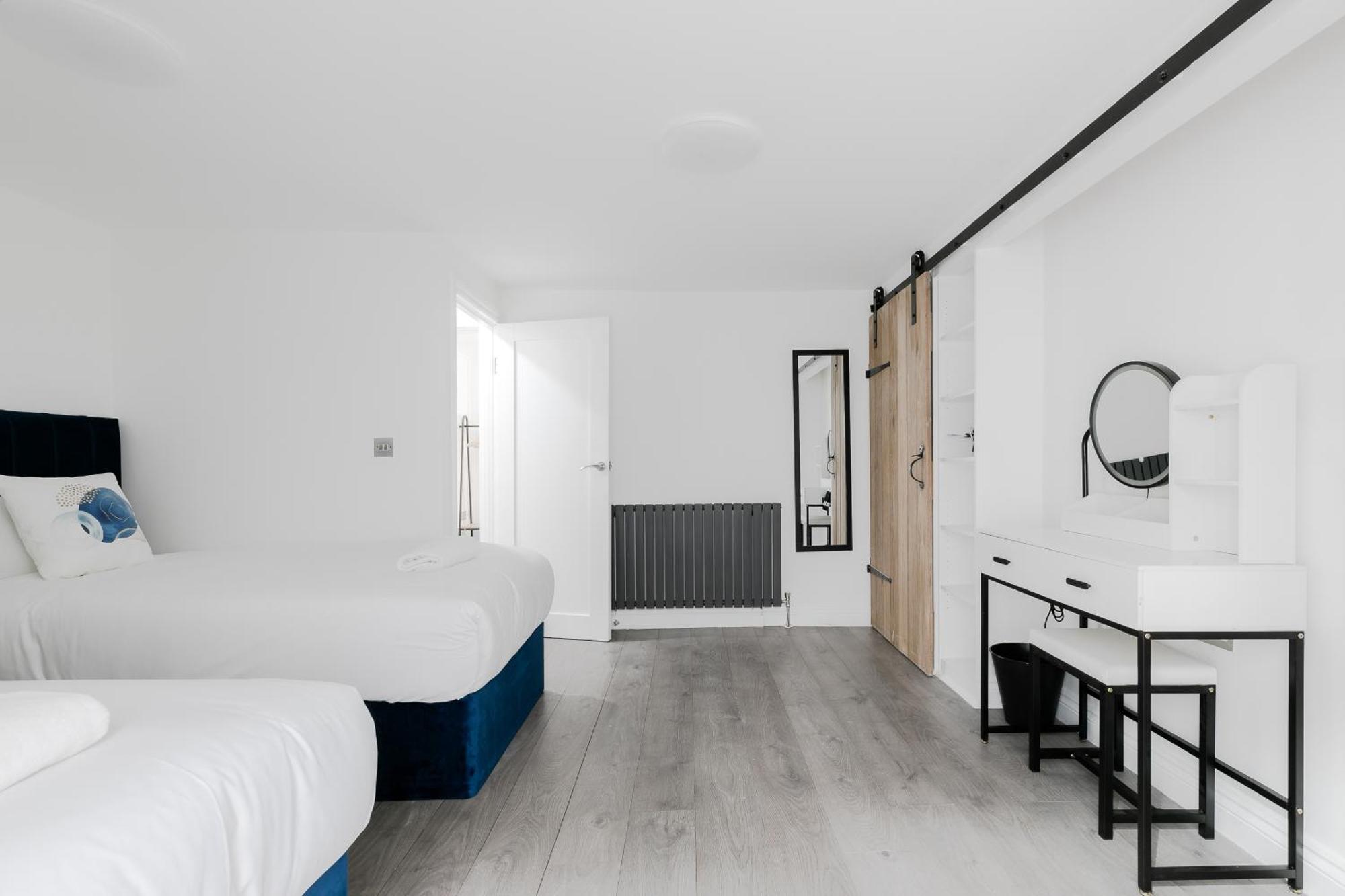 Wonderful Apartments Near Portobello Road Лондон Екстериор снимка