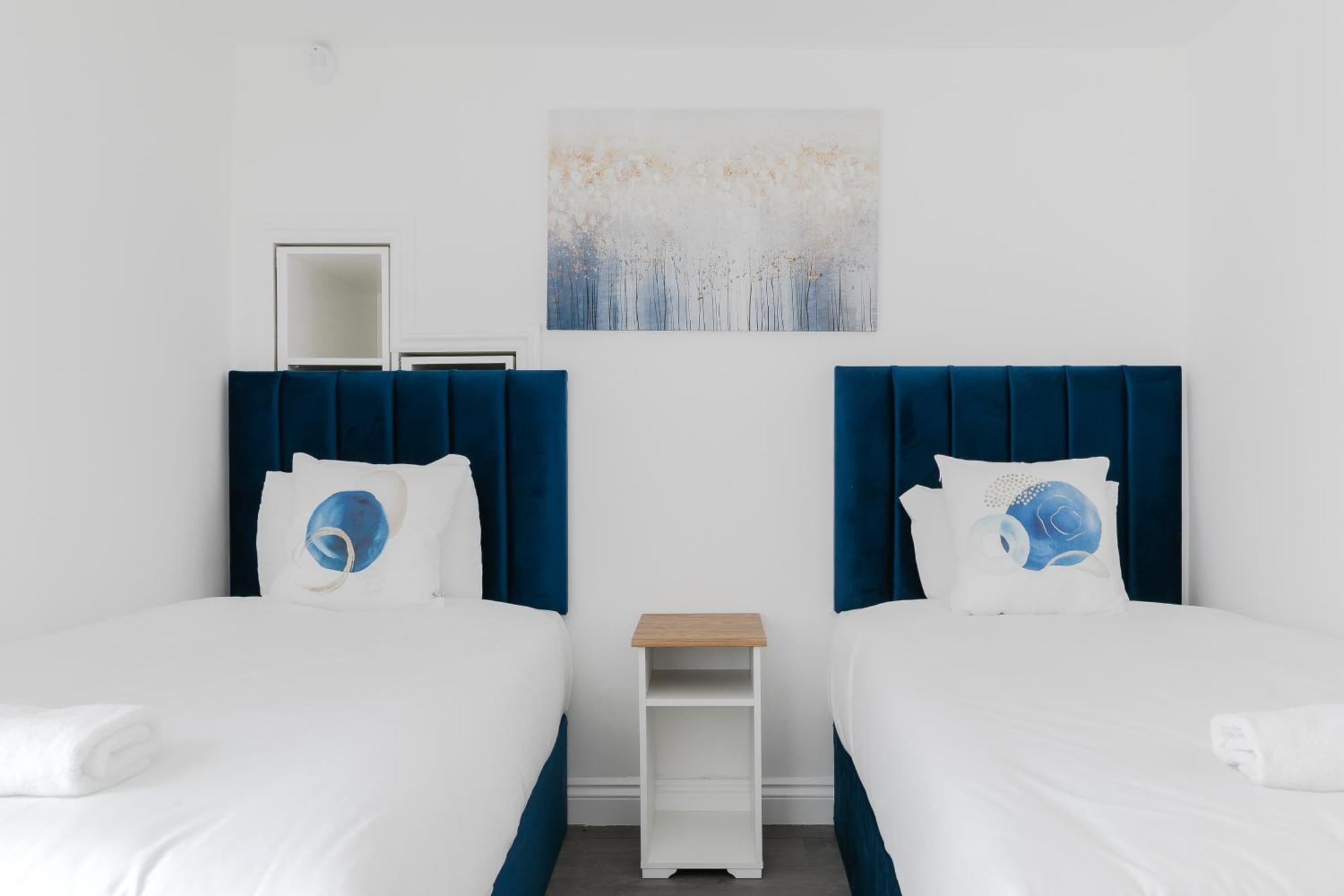 Wonderful Apartments Near Portobello Road Лондон Екстериор снимка